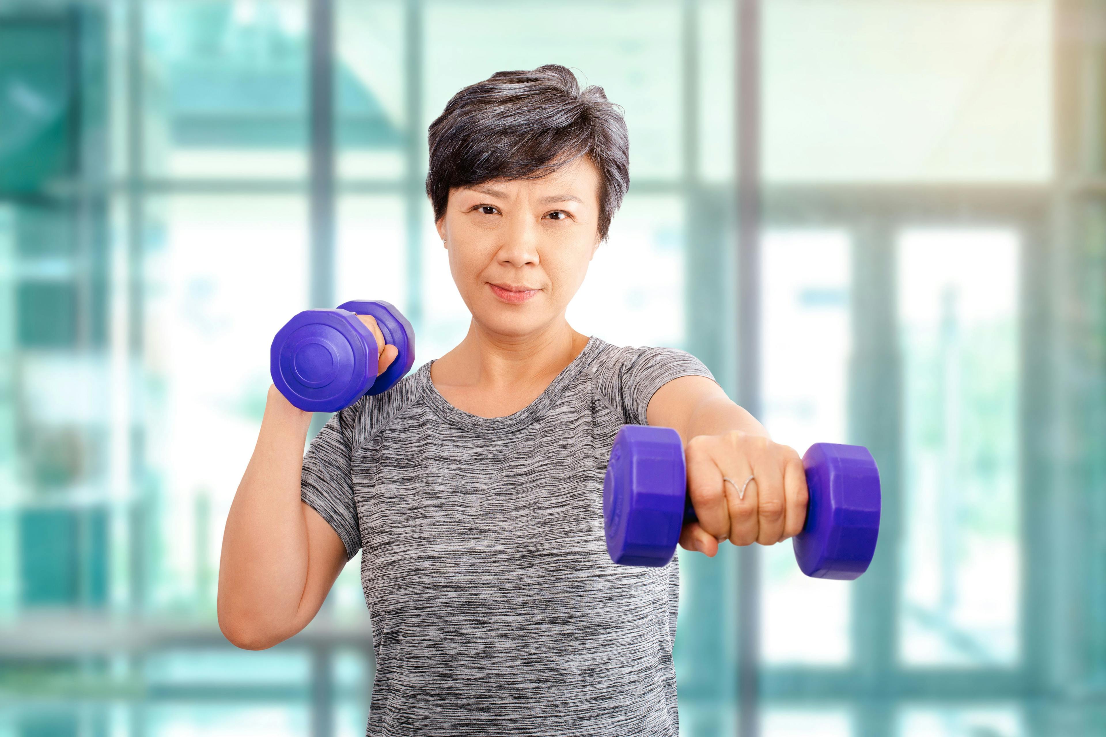 Are Aerobics or Weights Better for Aging Skin? 